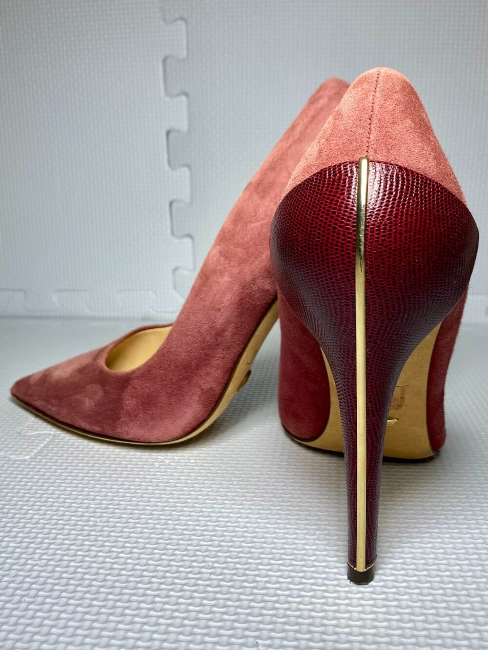 DIANE von FURSTENBERG DVF Italy Bethany Suede Lizard Gold Heel Pumps 8B ($375)